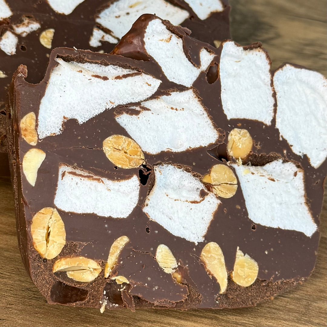 CHOCOLATE Peanut Marshmallow Fudge (~100g)