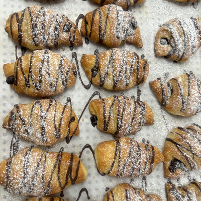 Flakey CHOCOLATE Croissants (4/order)